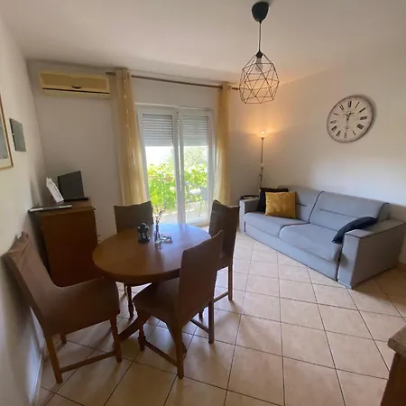 아파트 Casper 노비비노돌스키