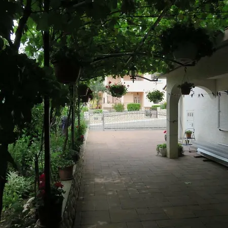 Casper Apartman *