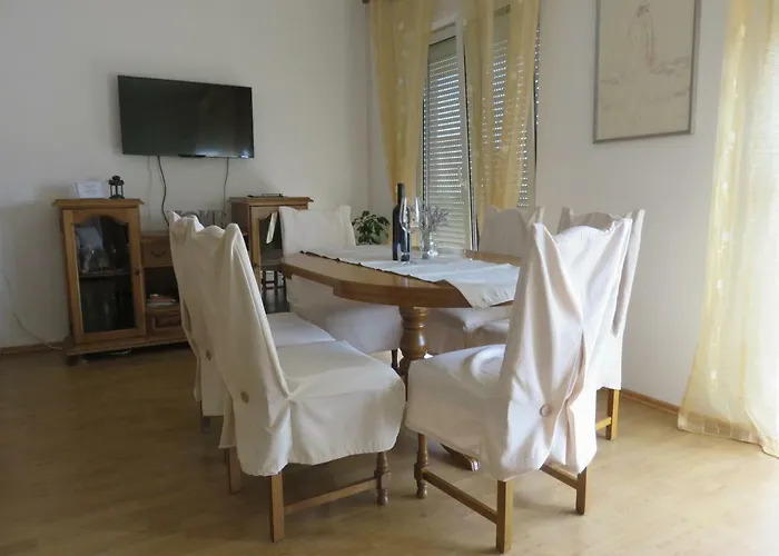 아파트 Casper 노비비노돌스키